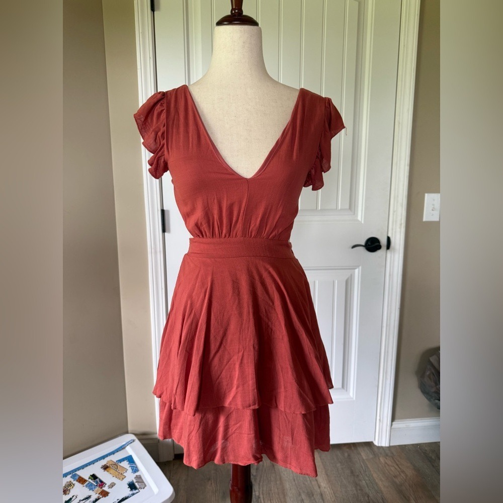 Altard State XS Rust Orange Flutter Sleeve Lace Up Back Tiered Ruffle Mini Dress